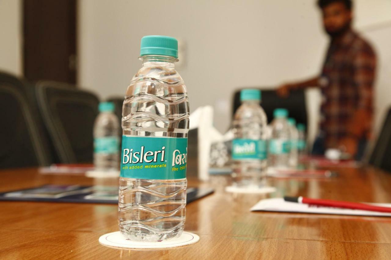 Anandam Clarks Inn Suites Vrindāvan Buitenkant foto